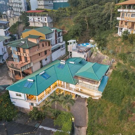 Hotel Travellers Nest Kandy Zewnętrze zdjęcie