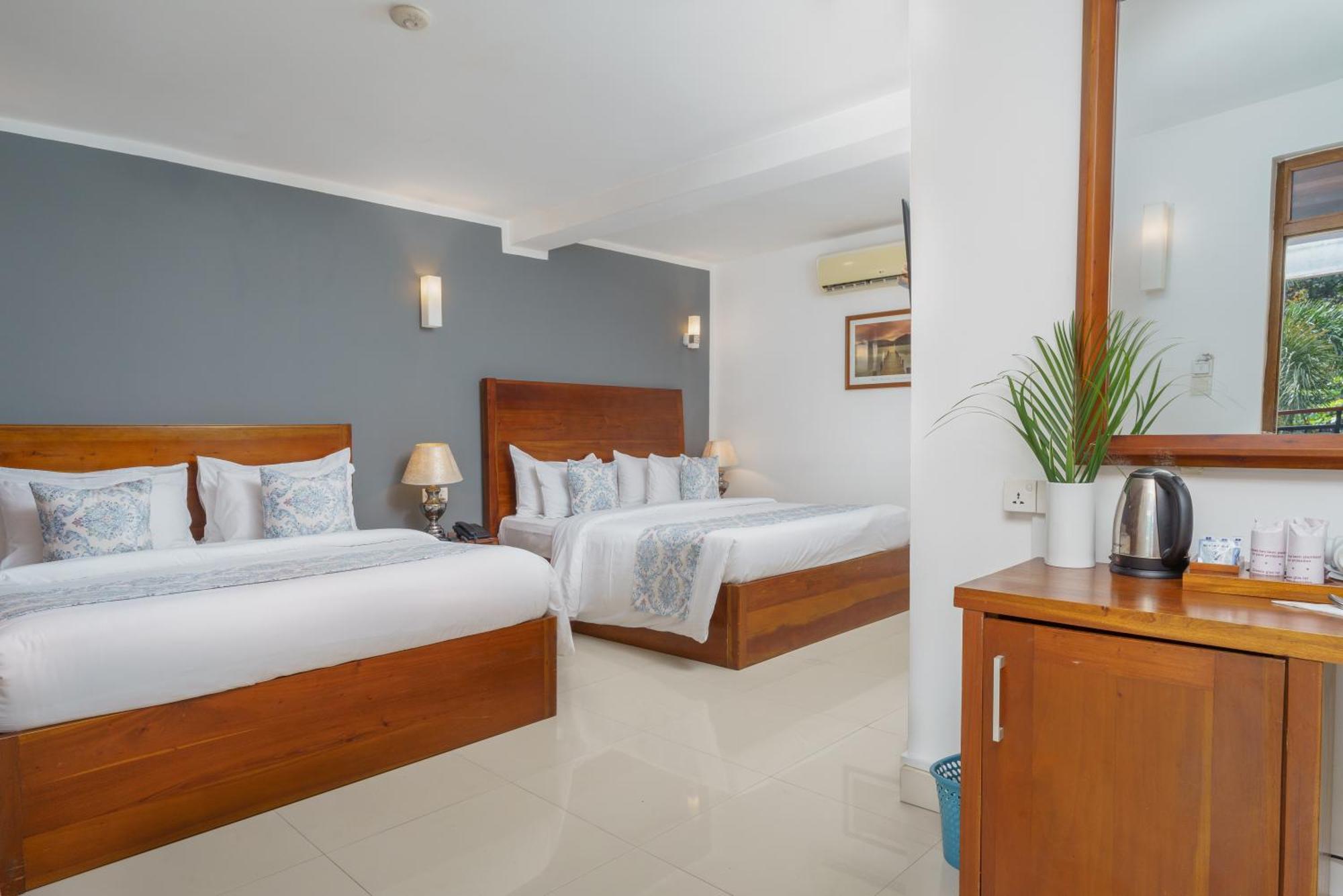 Hotel Travellers Nest Kandy Zewnętrze zdjęcie