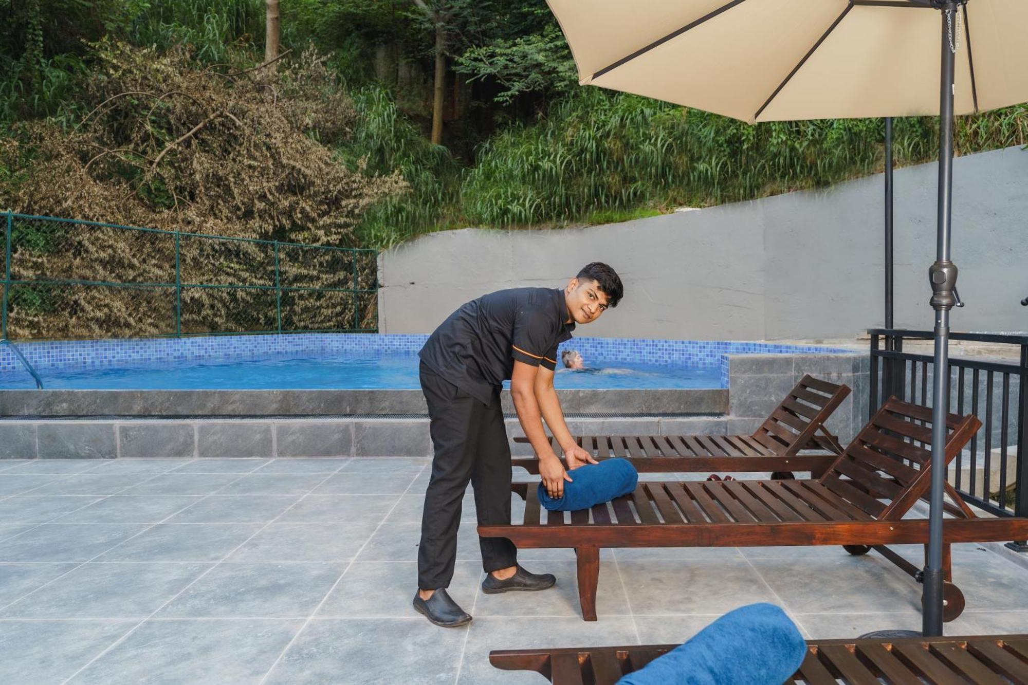 Hotel Travellers Nest Kandy Zewnętrze zdjęcie