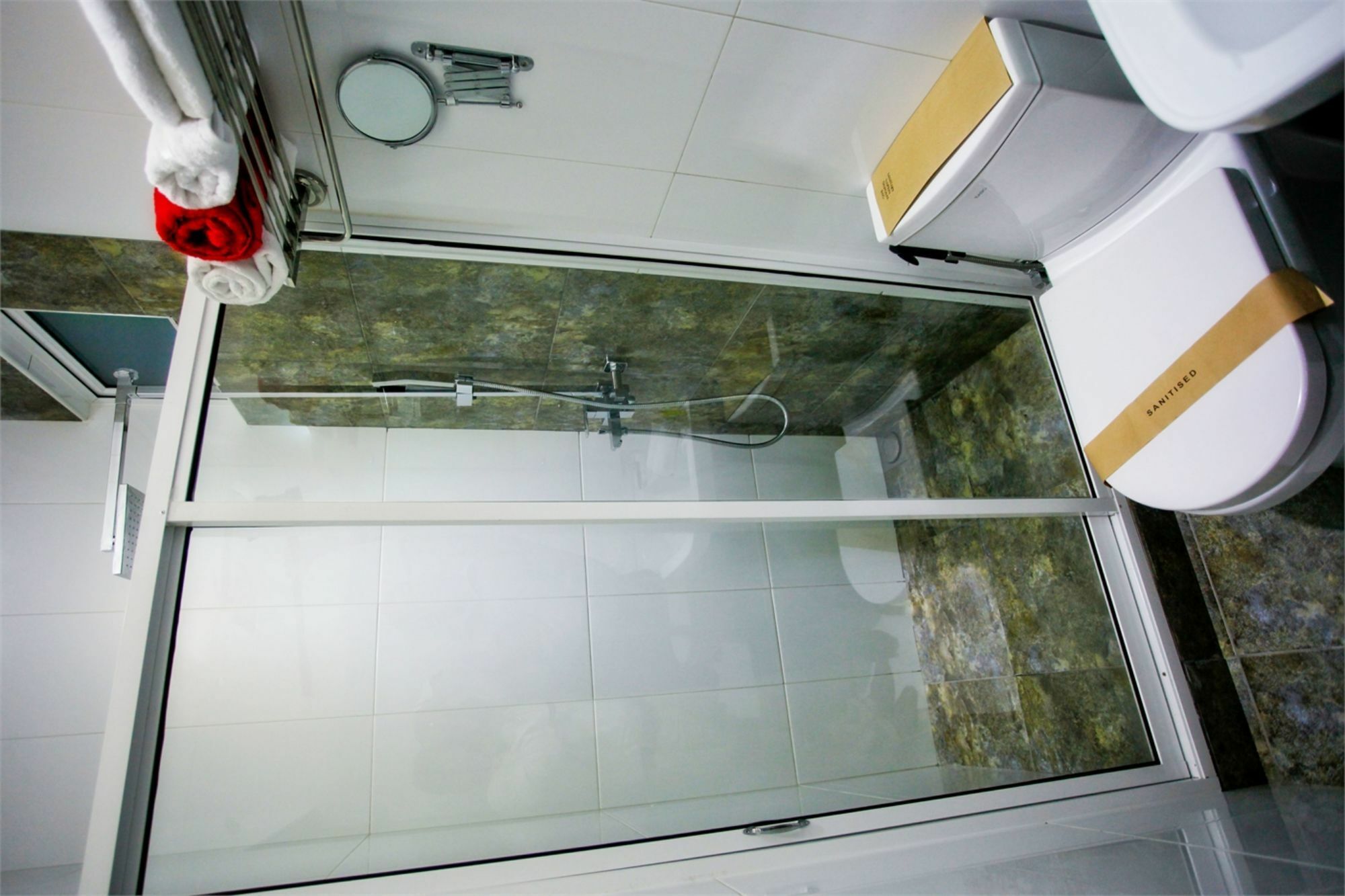 Hotel Travellers Nest Kandy Zewnętrze zdjęcie